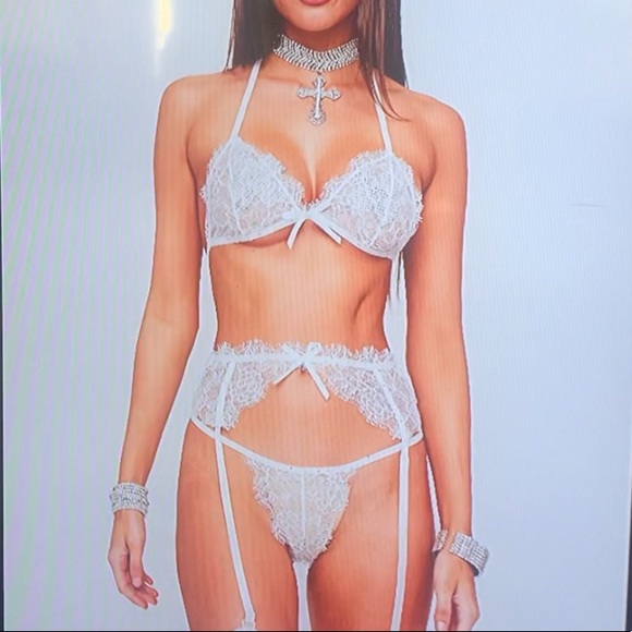 Other - 3 Piece White Lingerie set